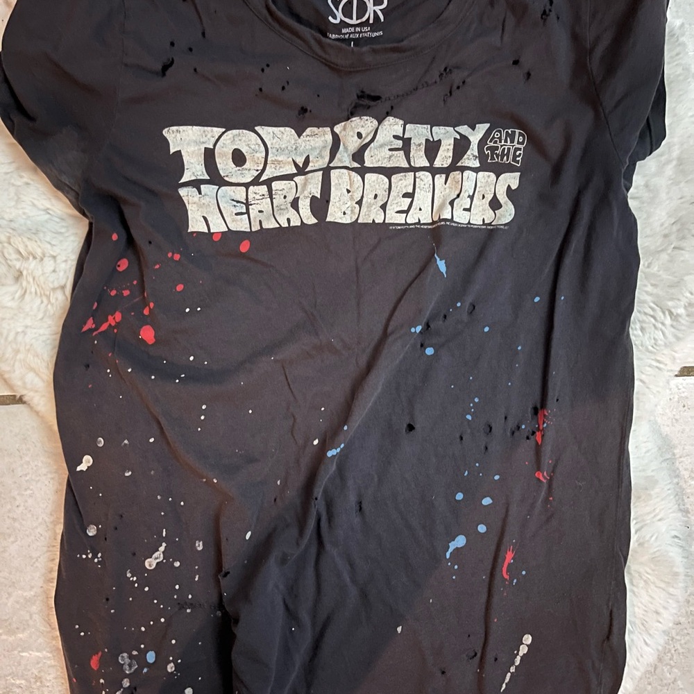 Chaser brand licensed (expired) Tom Petty and the heartbreakers distressed T
